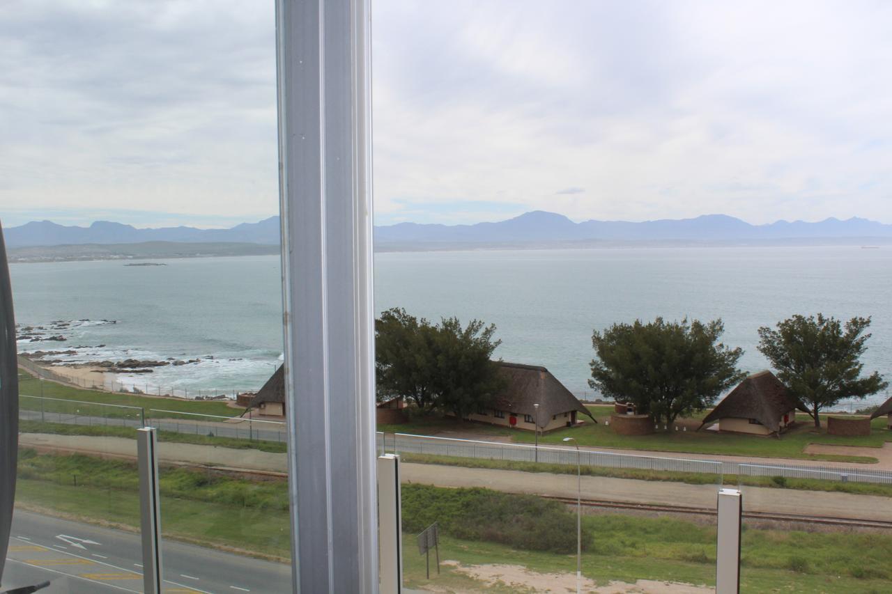 Seafront Apartment In Mossel Bay Zewnętrze zdjęcie